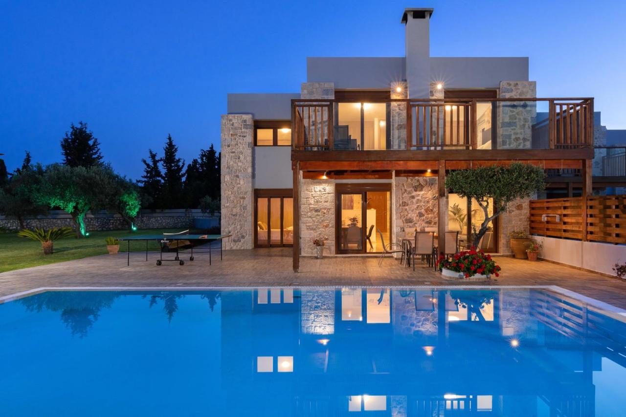 Sperveri Enalio Villa *